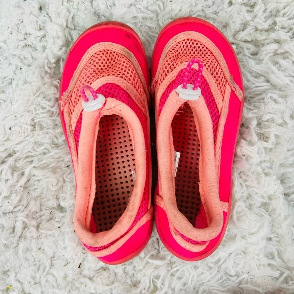 WONDER NATION Kids hot Pink Mesh Water Shoes size 11 / 12